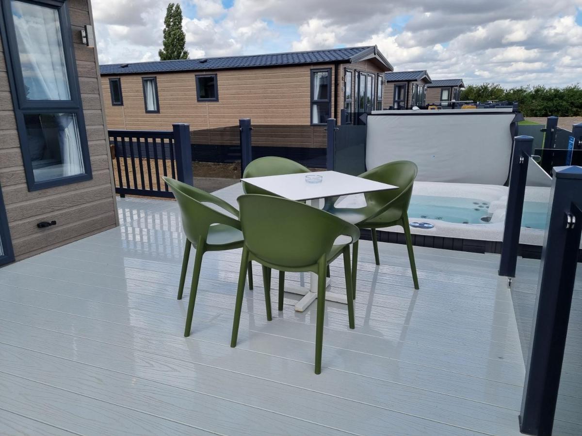 Brackenborough Lakes Resort Louth  Kültér fotó