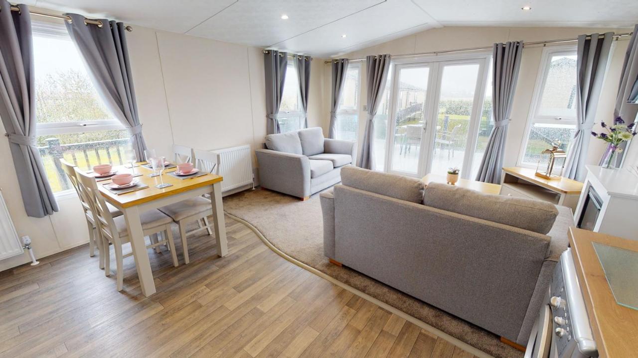 Brackenborough Lakes Resort Louth  Kültér fotó